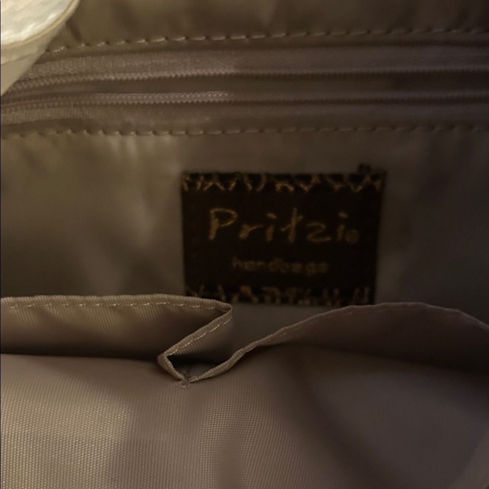 Pritzi Handbag - Picture 2 of 6